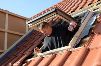 Pose de fenêtres de toit Velux à Éringes